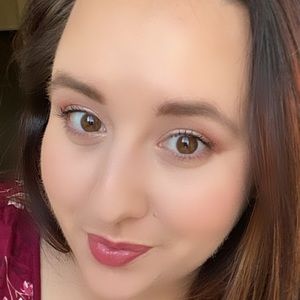 Meet your Posher, Gwen